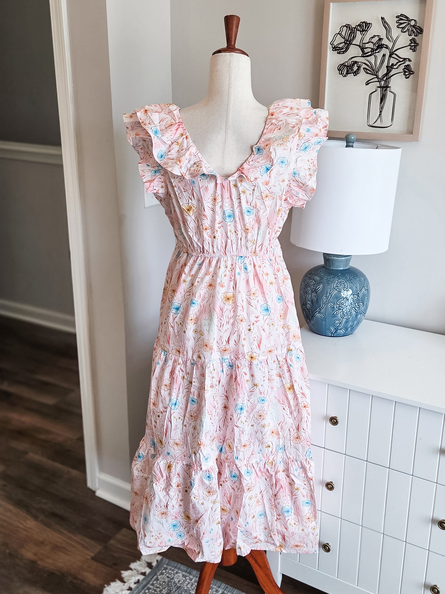 NEW Pink Floral Ruffled Dress