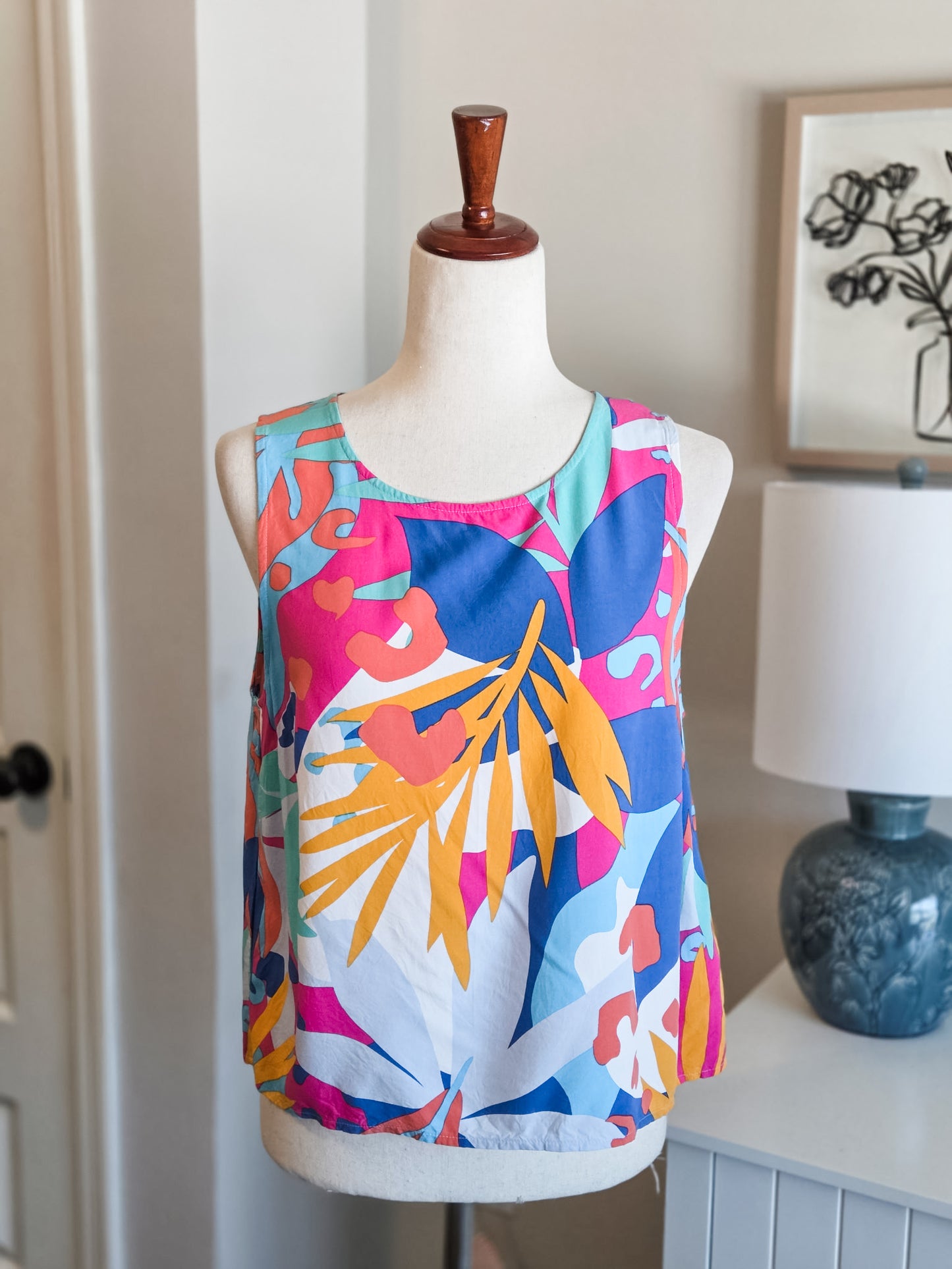 Multi Color Tank M