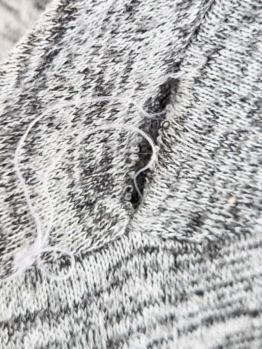 Gray Heathered Top L