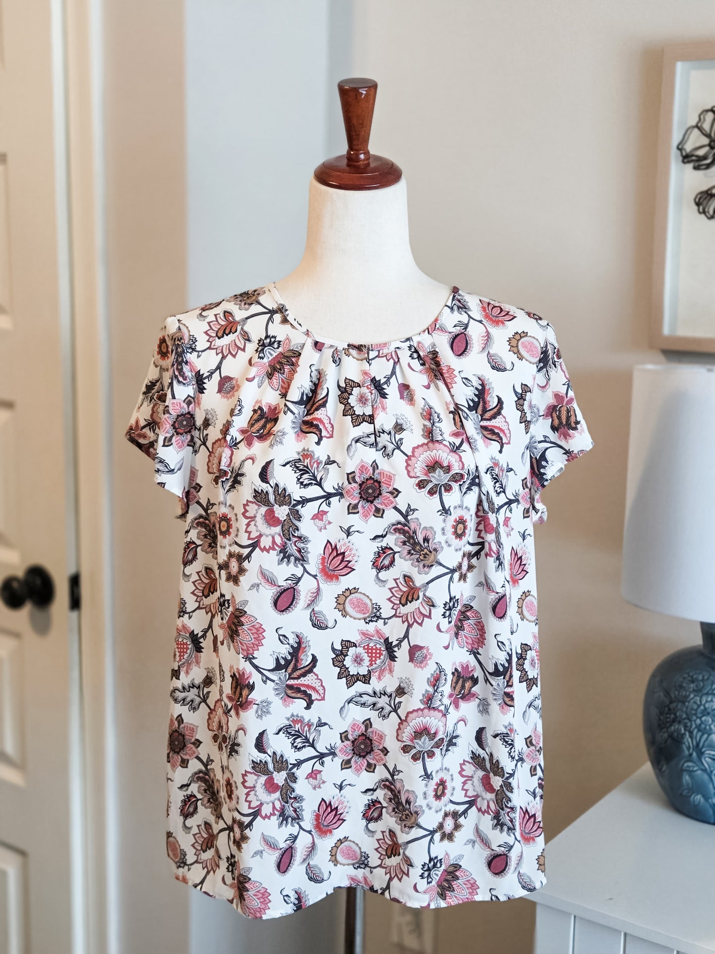 White Floral Top L Petite