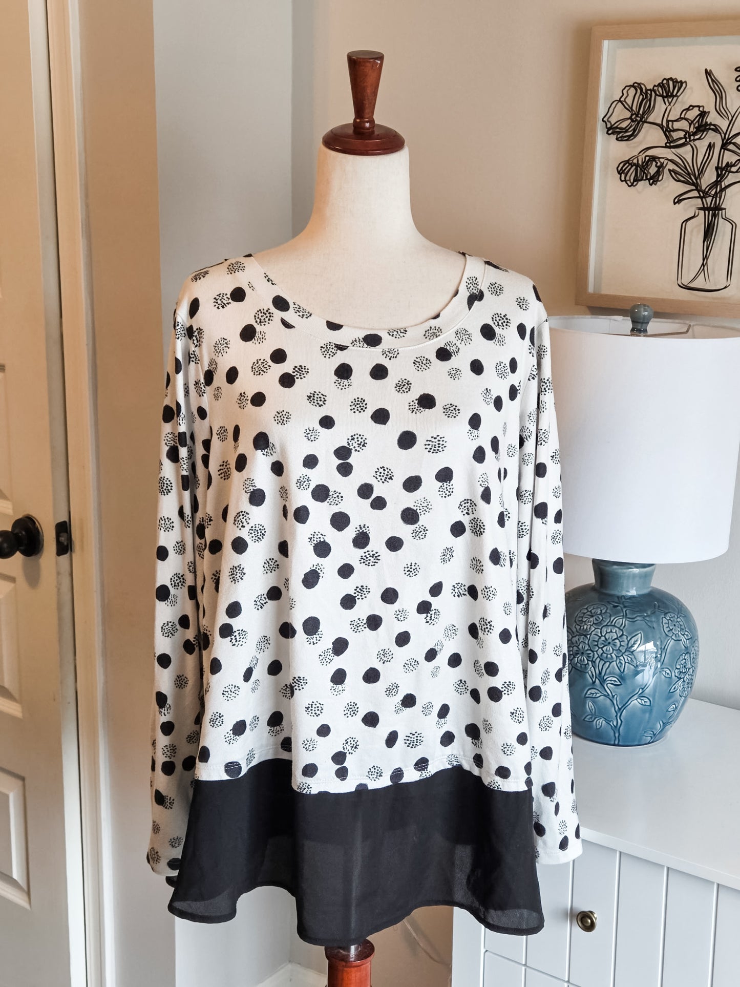 Black White Polka Dot Top 2X