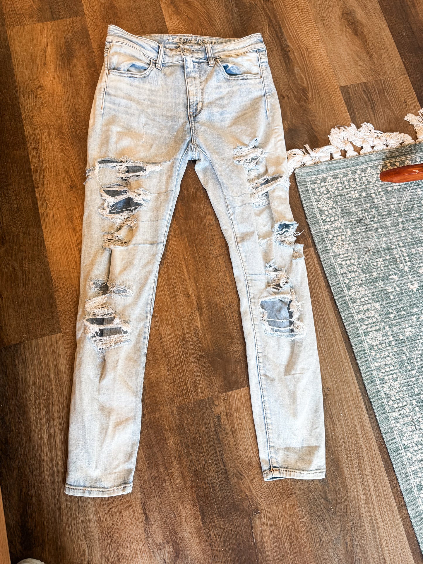 Distressed Skinny Jeans 6