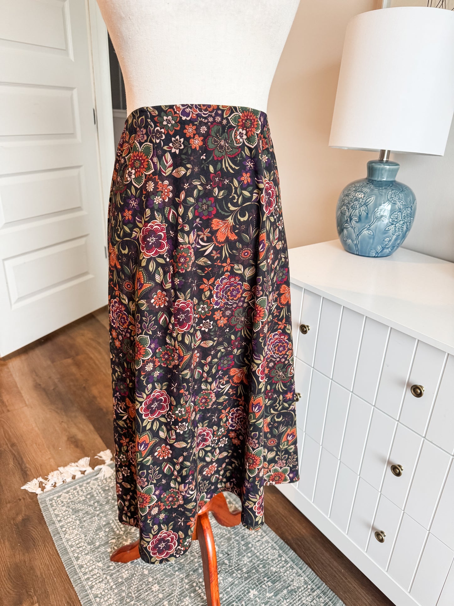 Multi Color Floral Skirt L/XL