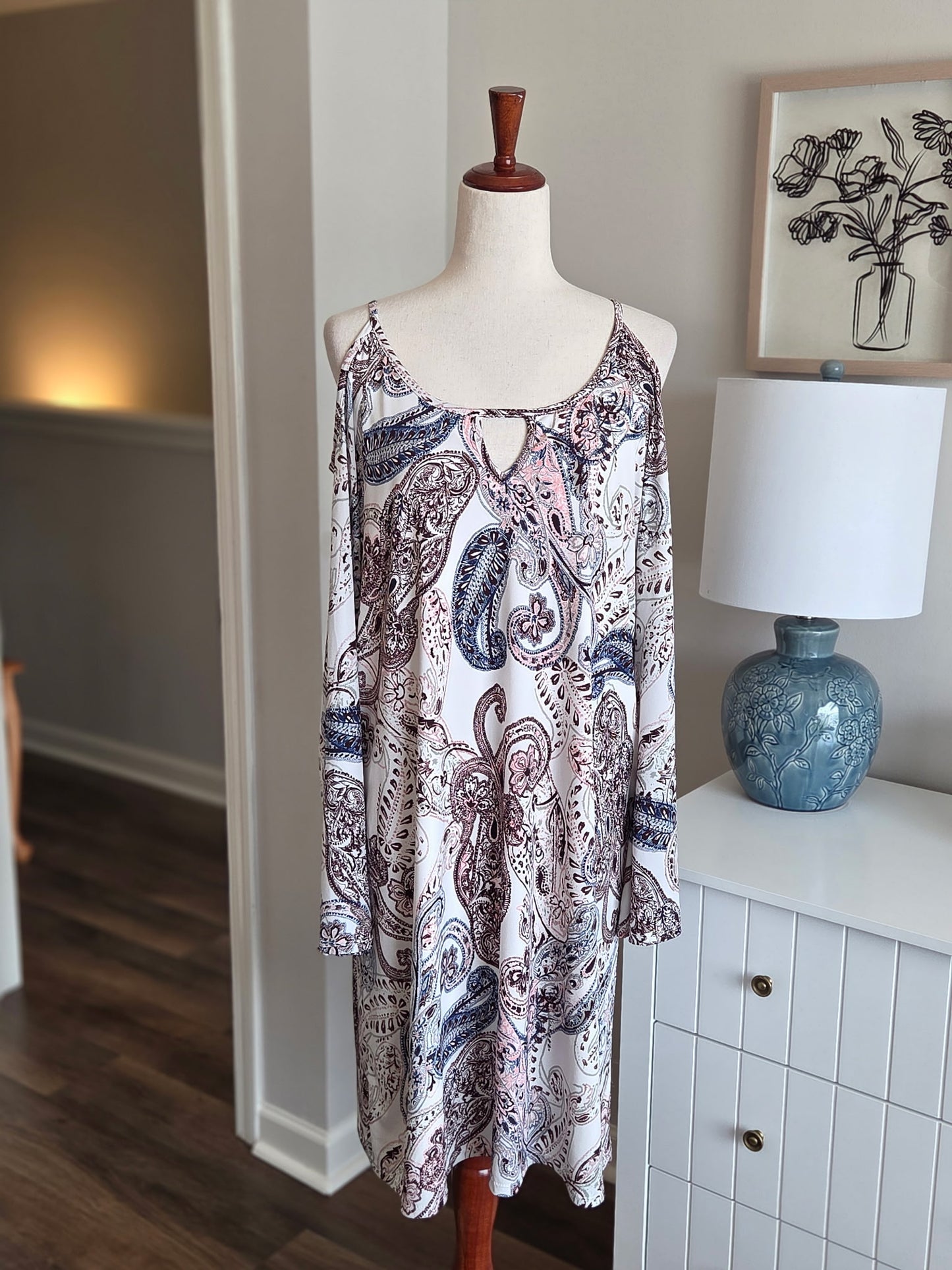 White Multi Color Cold Shoulder Dress 14/16W