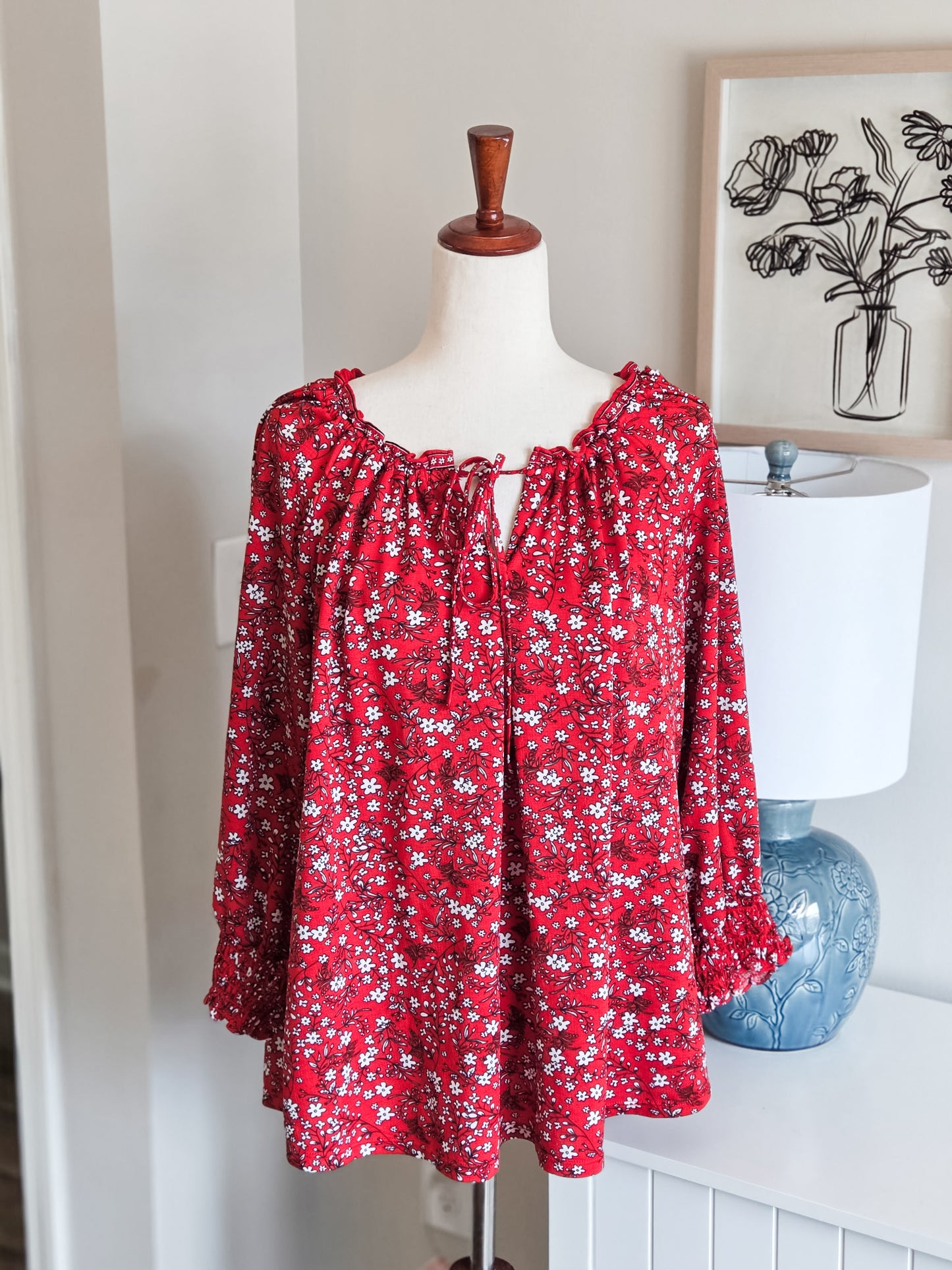 Red Black White Floral Top XL/1X