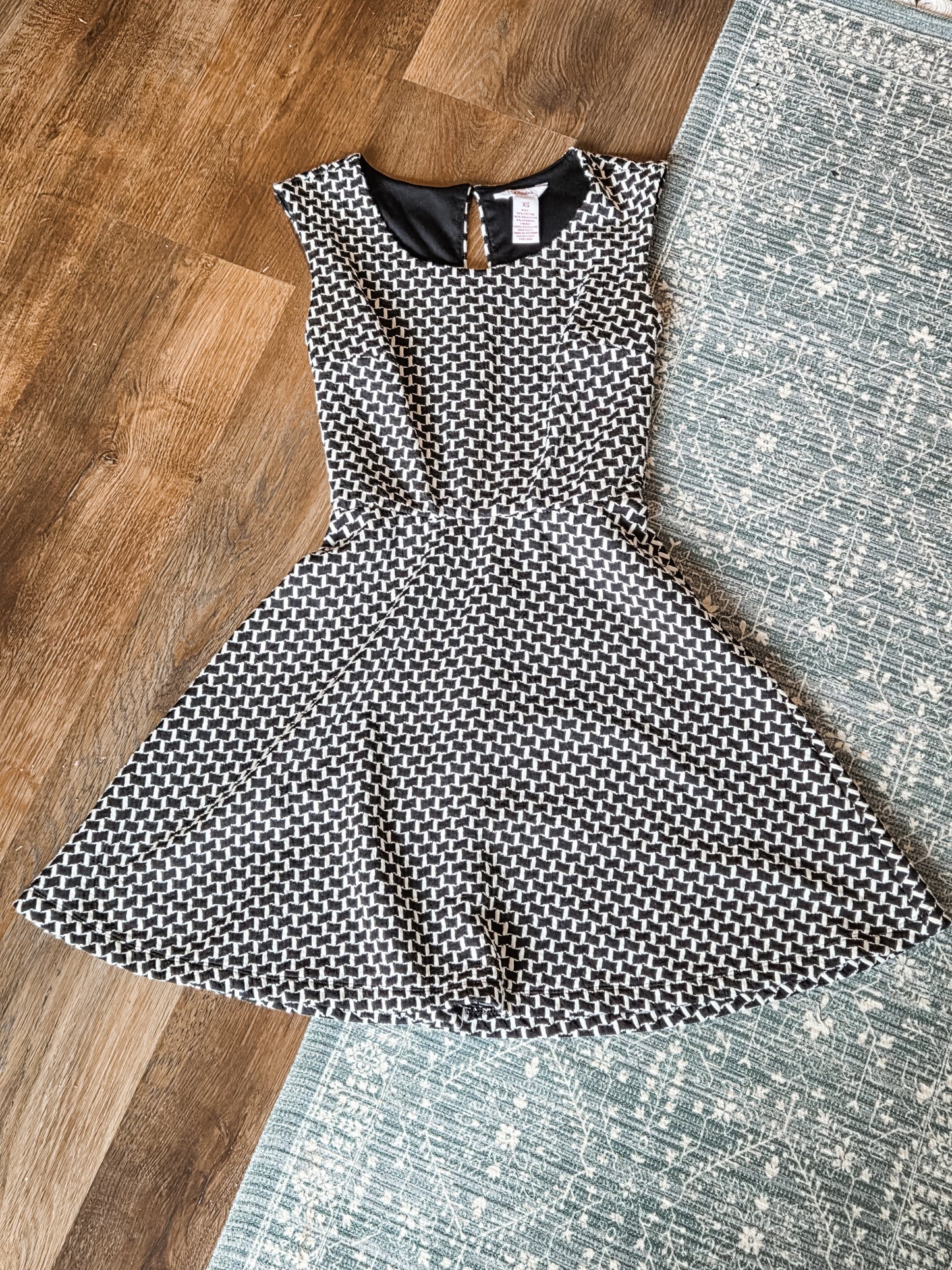 Black White Textured Dress XS