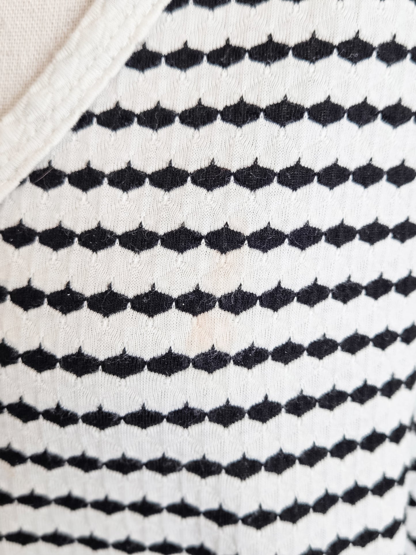 Black Cream Textured Top 22/24W
