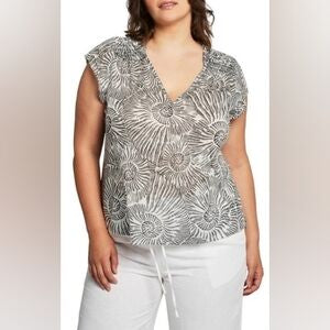 Black White Textured Top L
