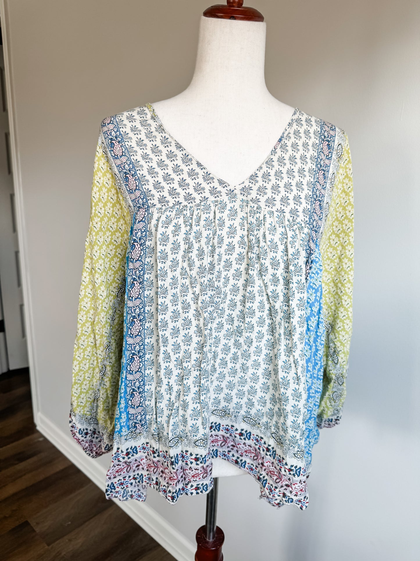 Multi Color Print Top S