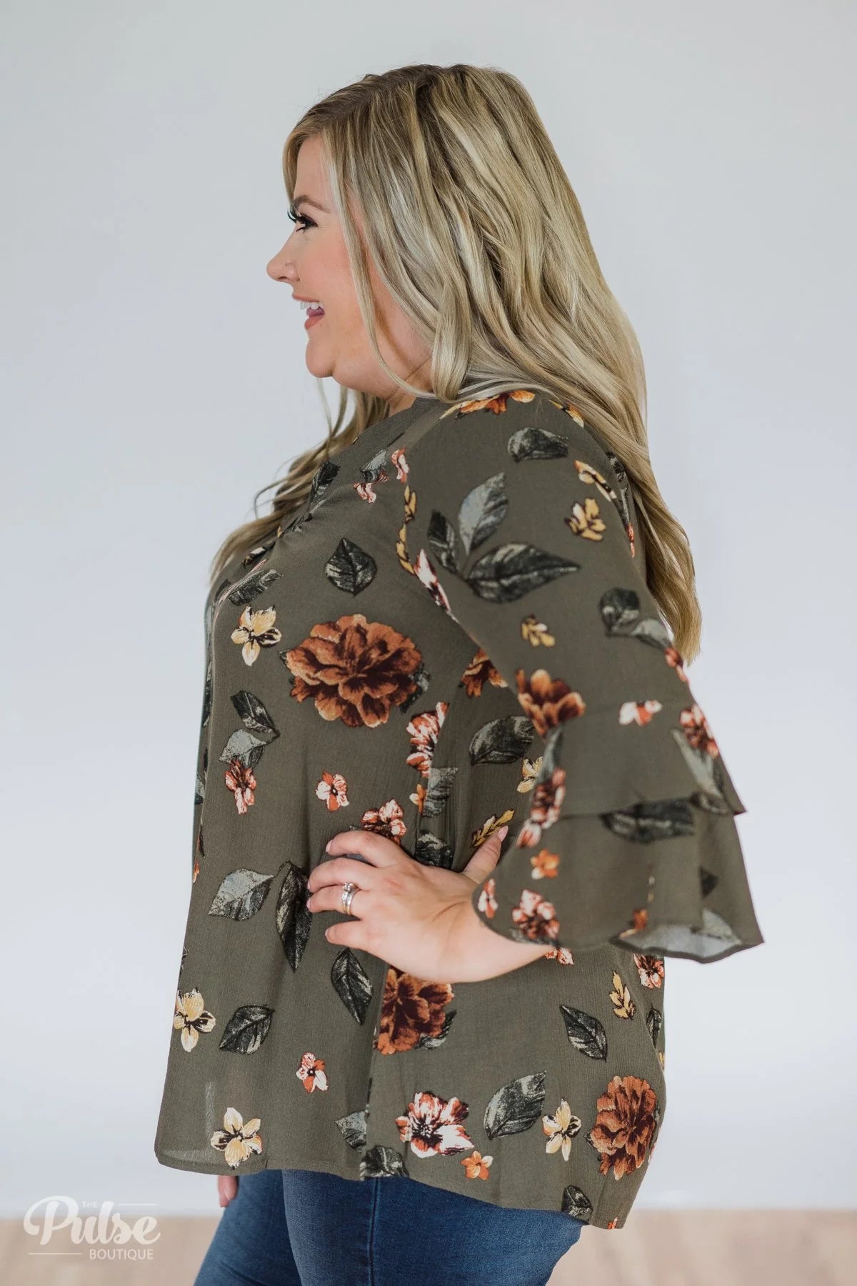 NWT Green Floral Top L