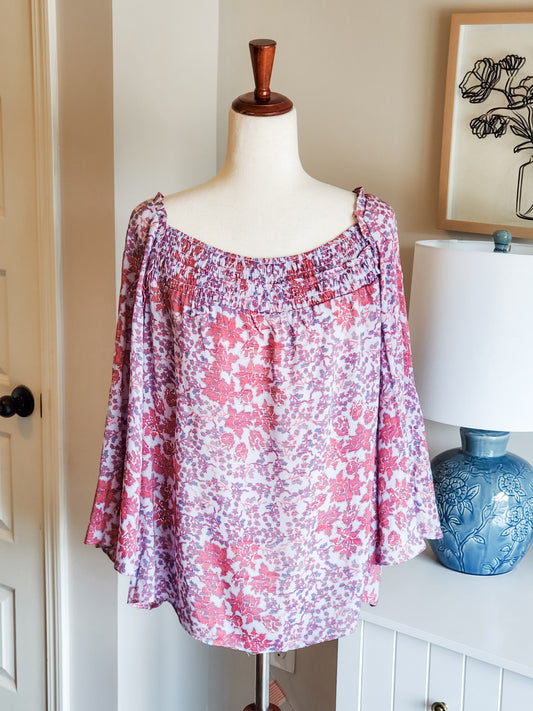 Red Blue Gray Floral Top XL