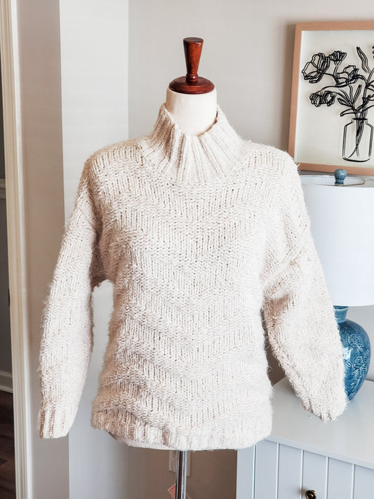 Off White Chunky Sweater M