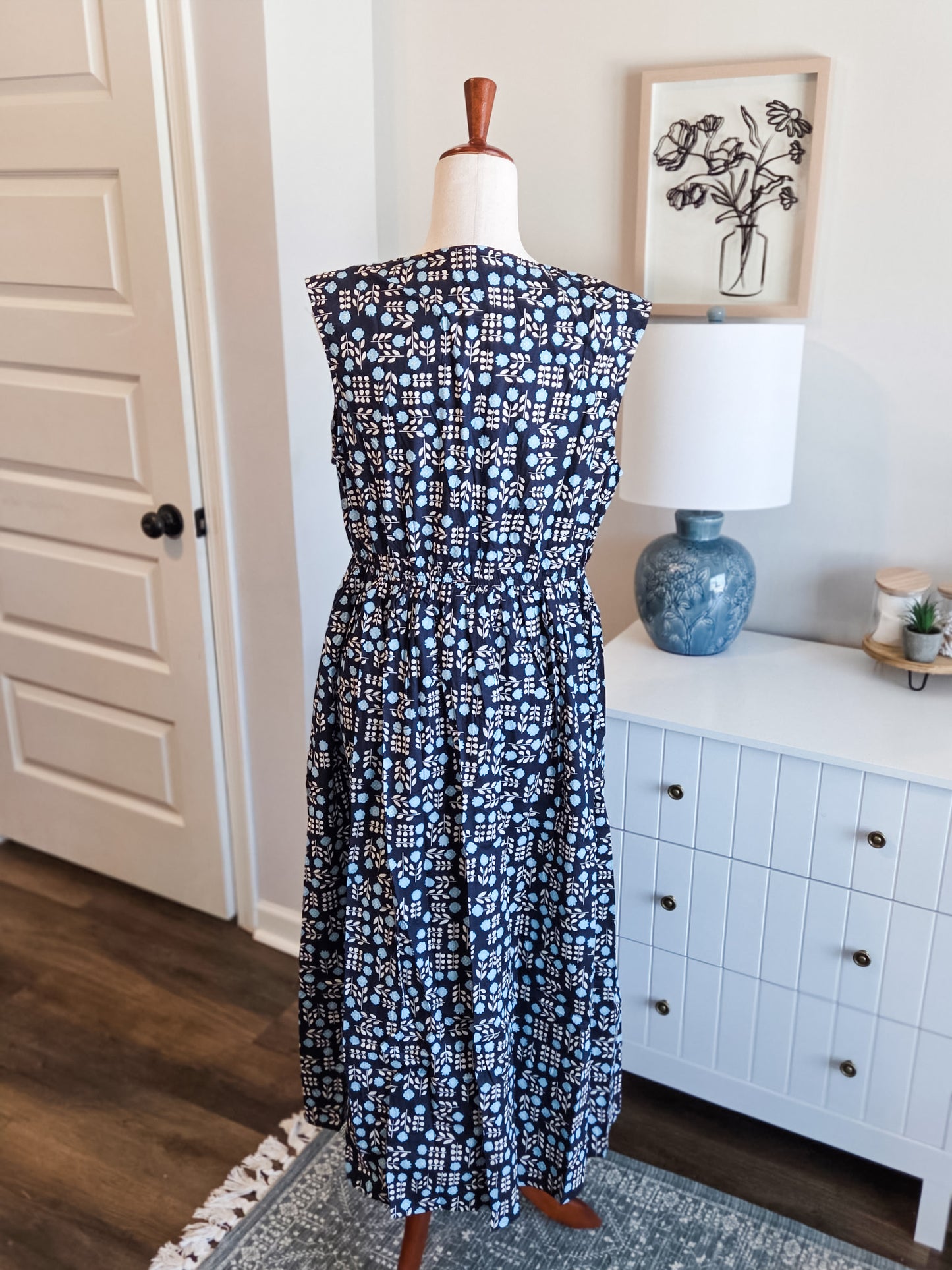 NEW Navy Floral Bow Dress