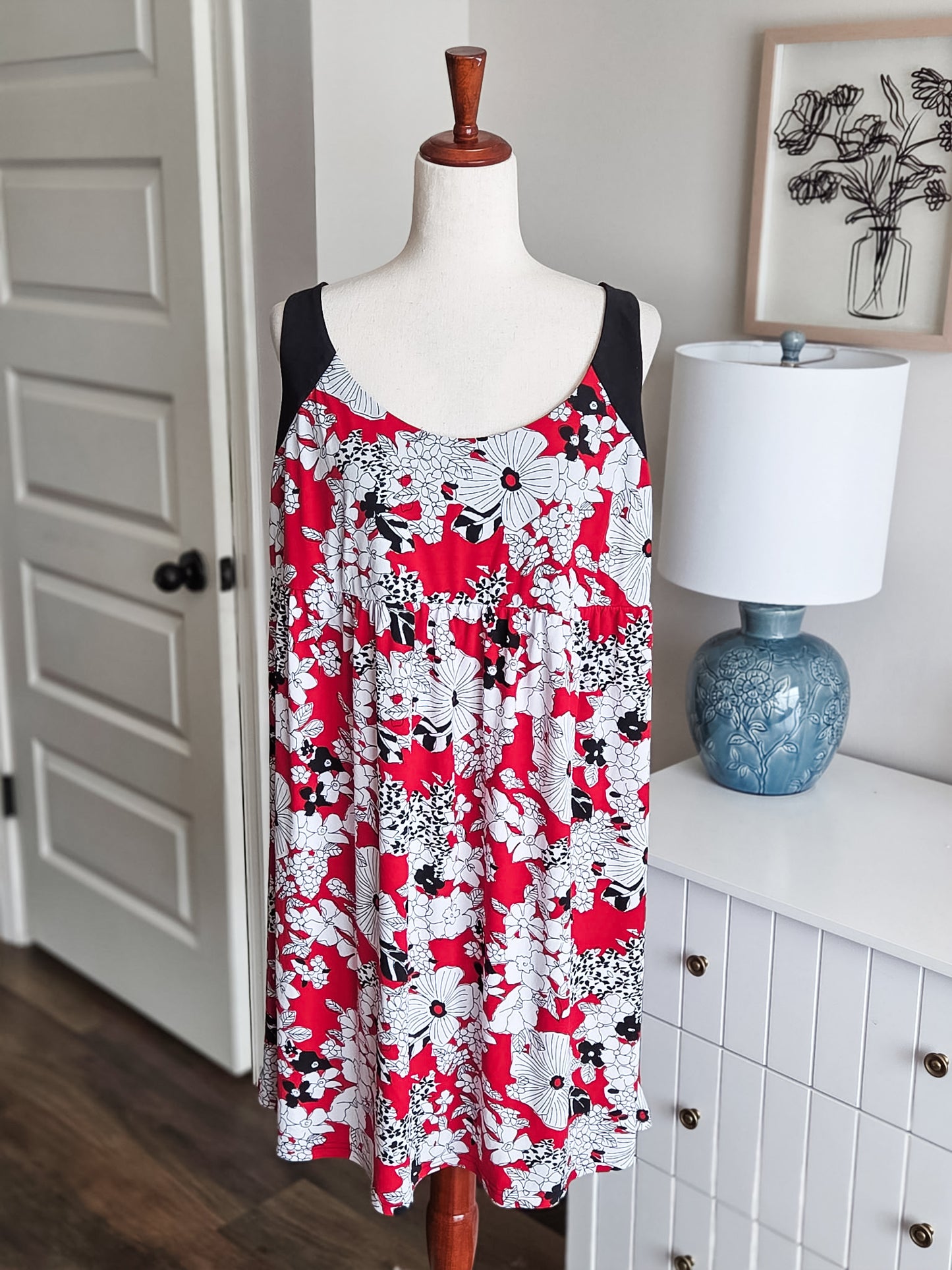 Red Black White Floral Dress 16