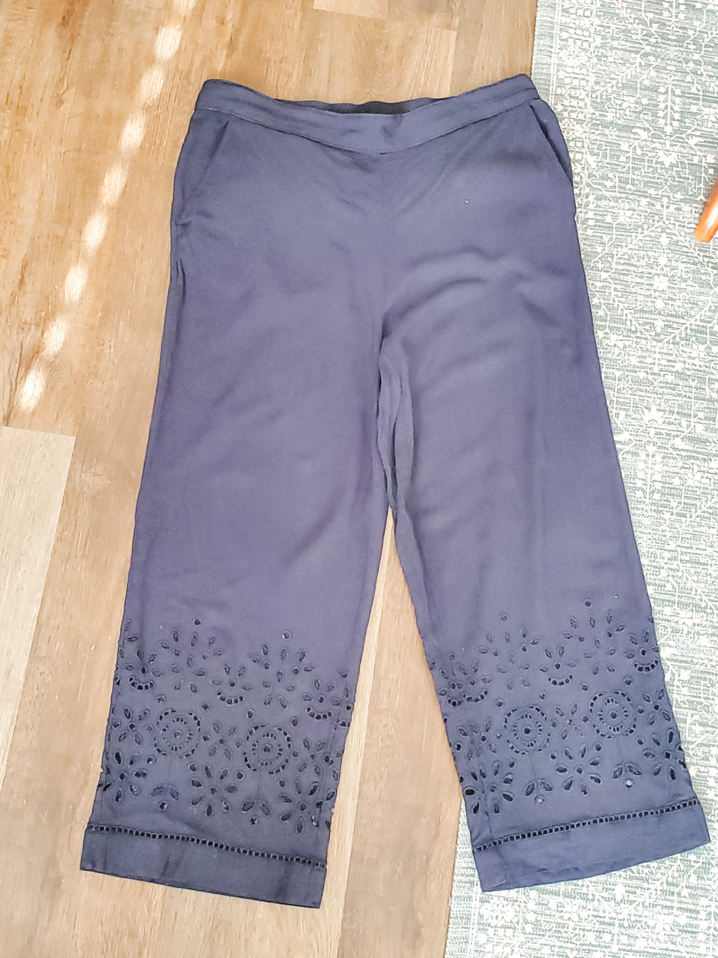 Navy Eyelet Trim Pants M