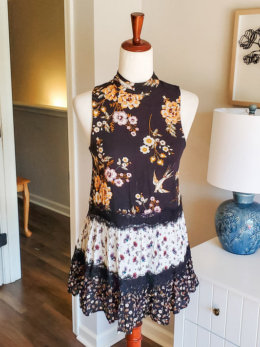 Black Floral Tunic XS