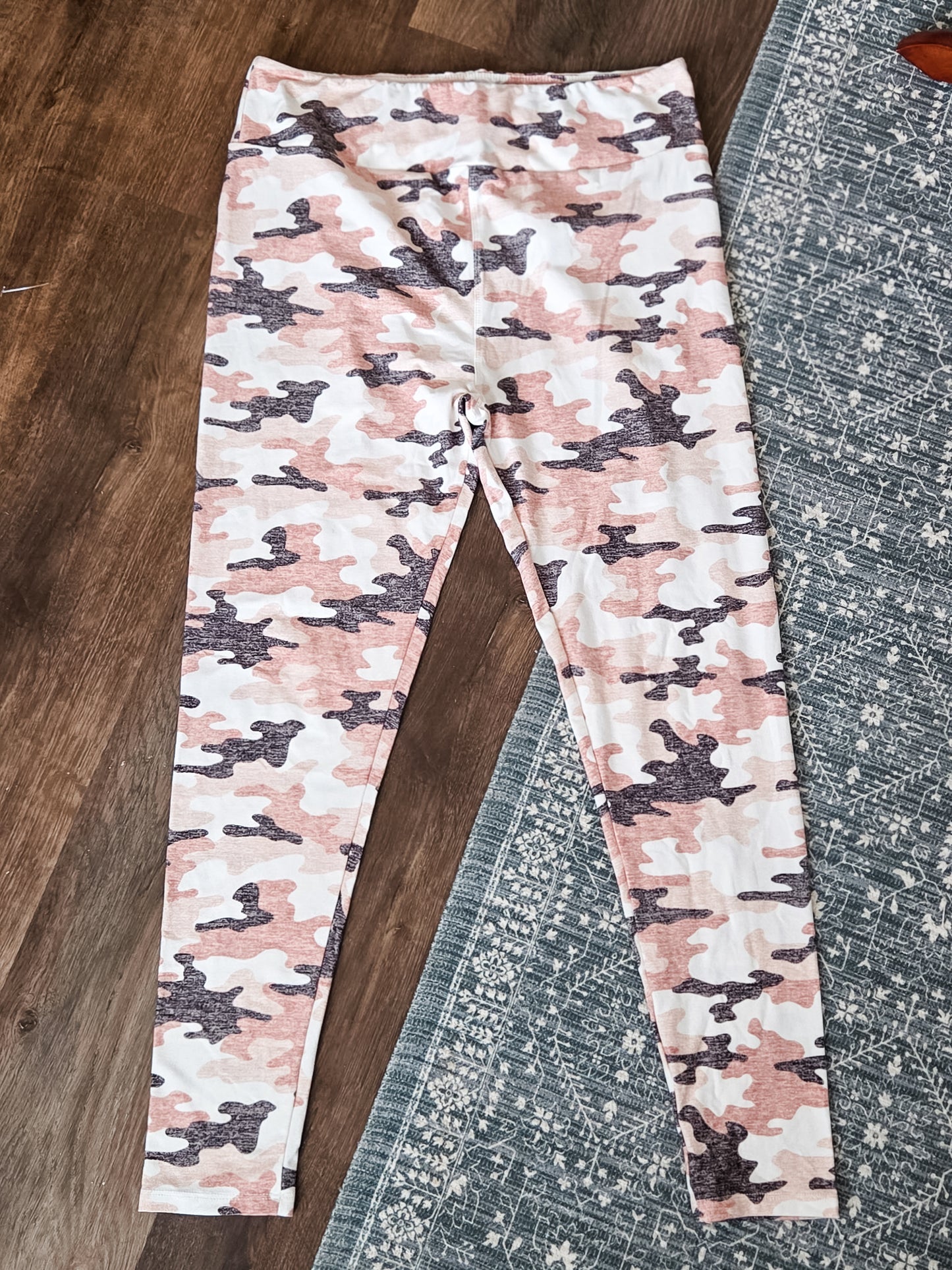 Pink Camo Leggings TC