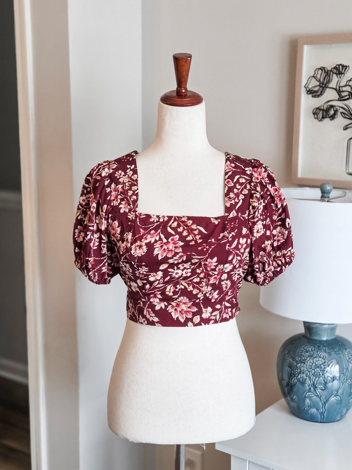 Burgundy Floral Cropped Top S