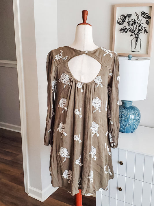 Green Embroidered Mini Dress L