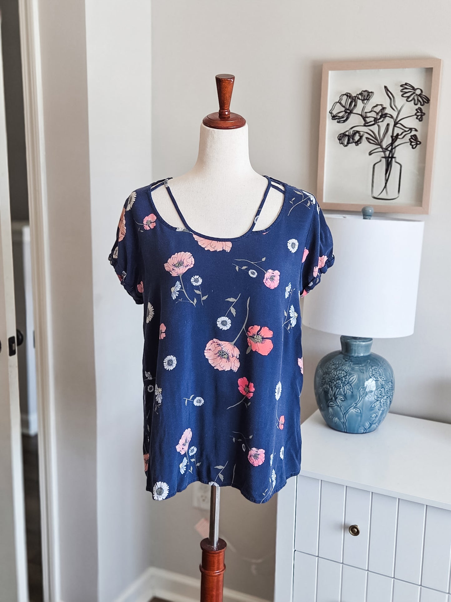 Navy Floral Top M