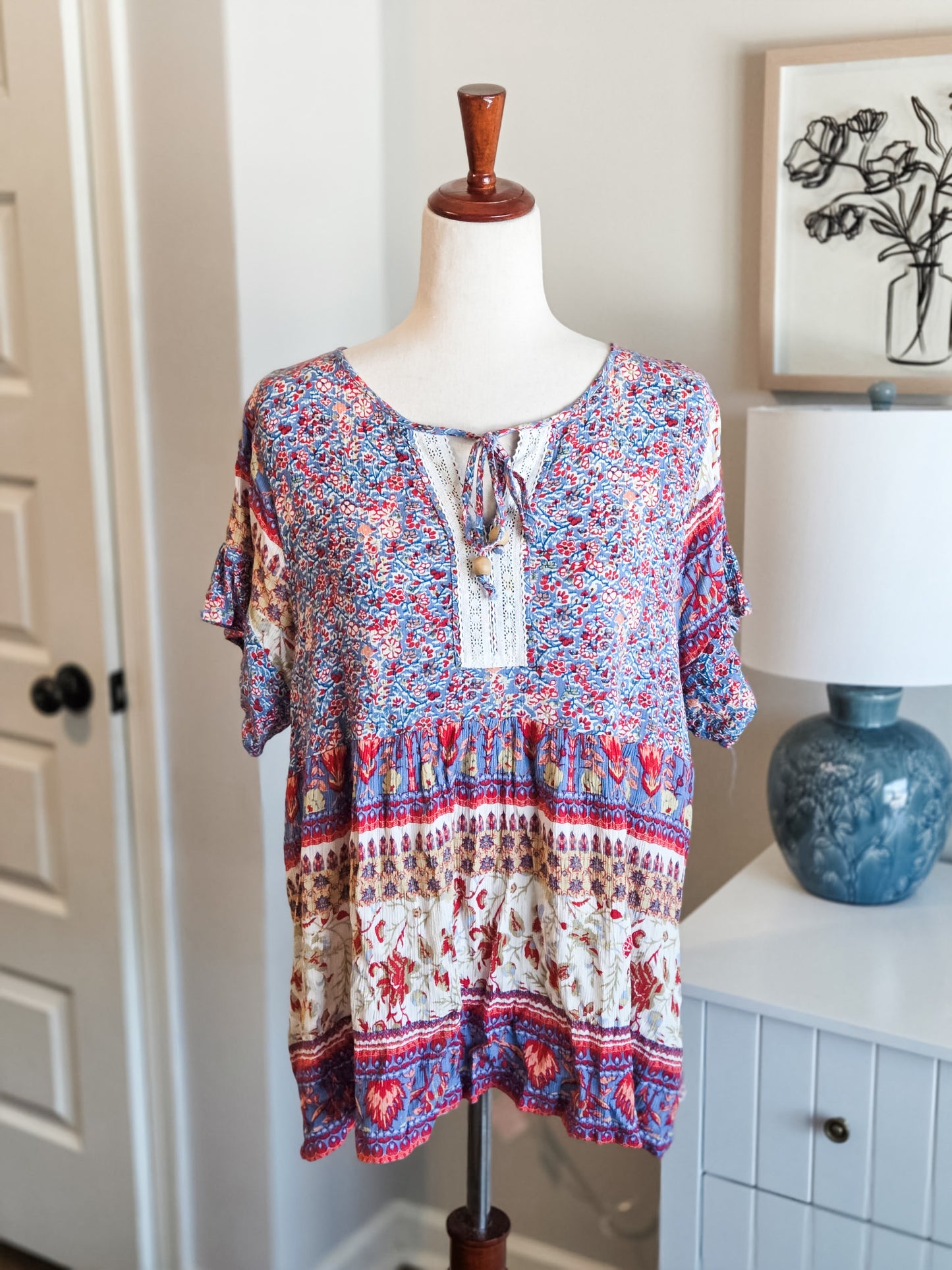 Blue Red Tan Floral Top XXL