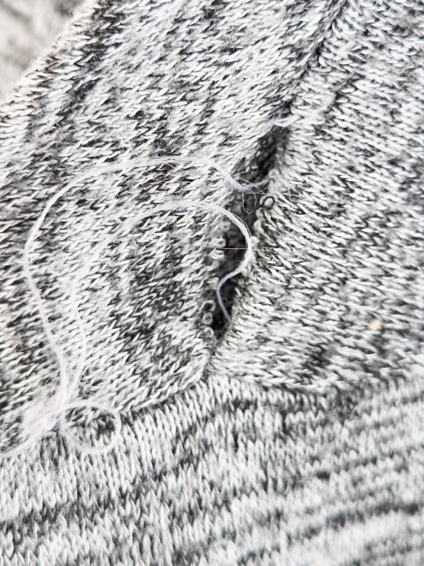 Gray Heathered Top L