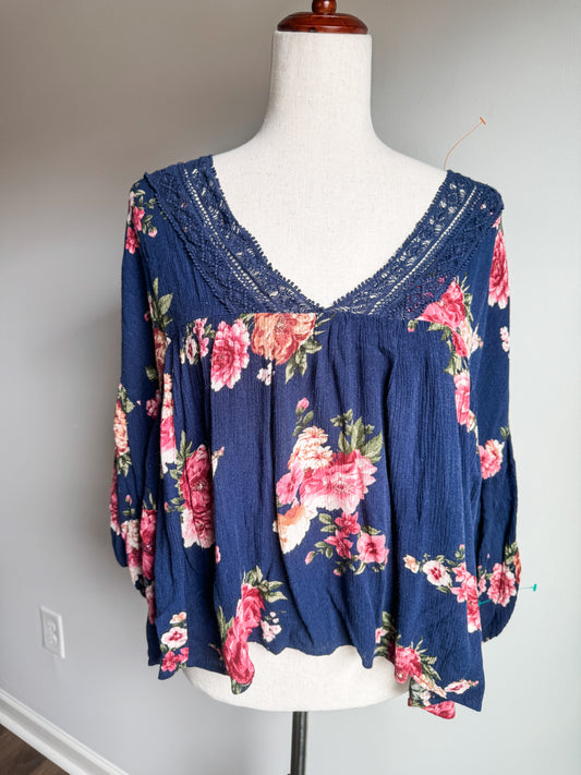 Navy Floral Top S