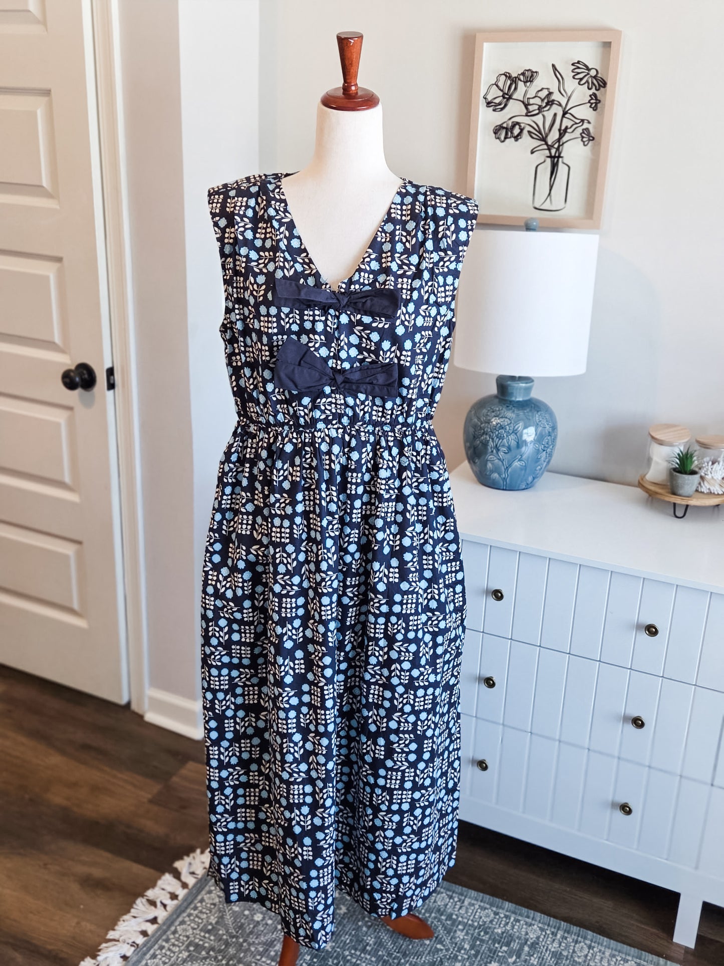 NEW Navy Floral Bow Dress