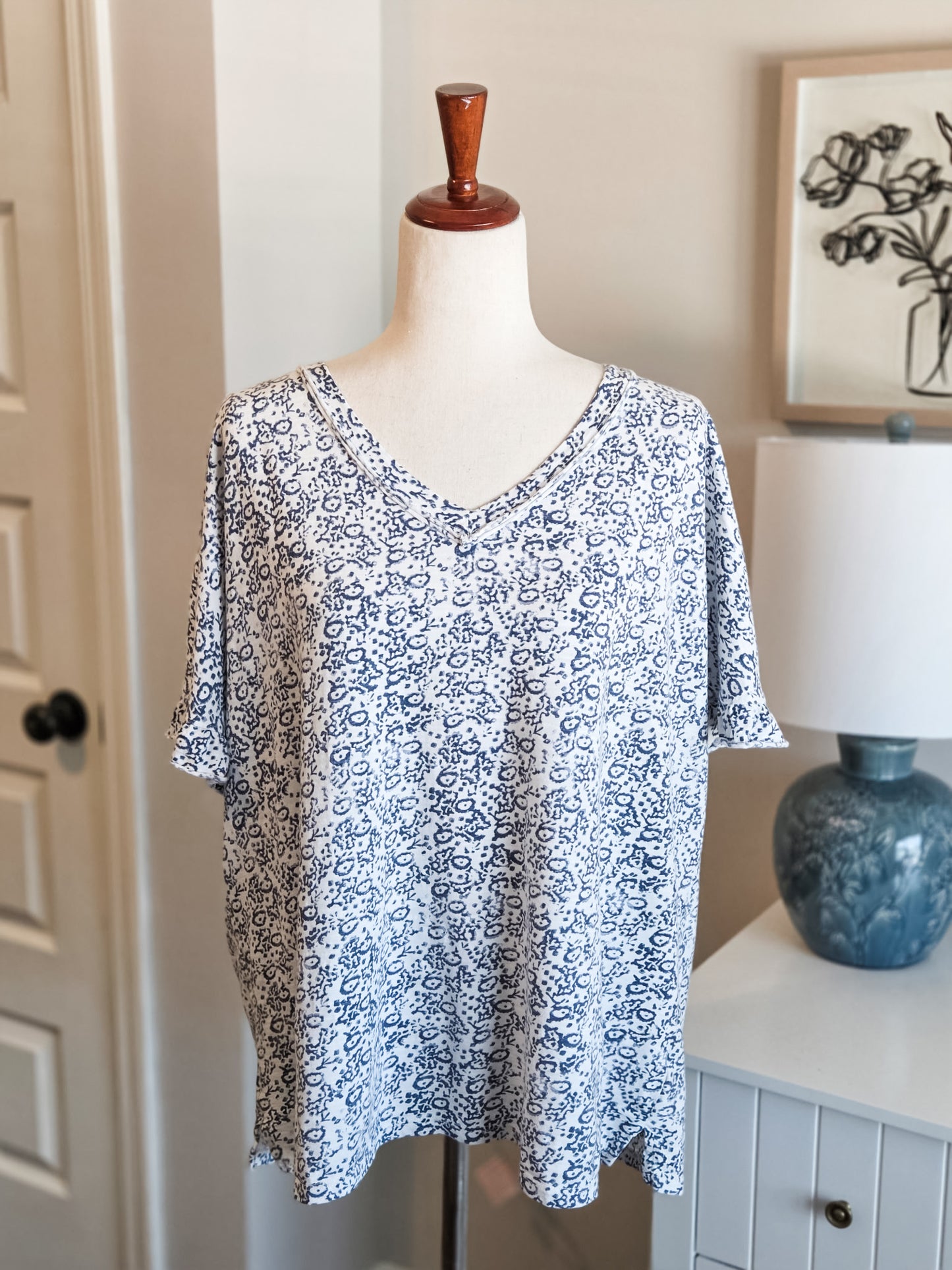 Blue White Print Cotton Tee XL