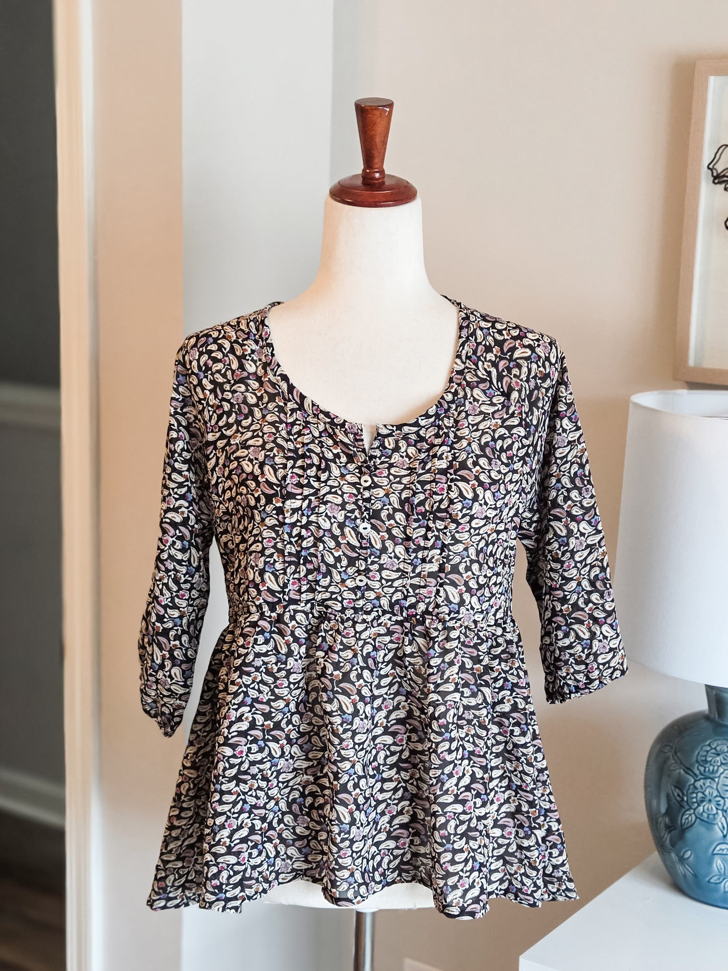 Black Beige Floral Top S/M