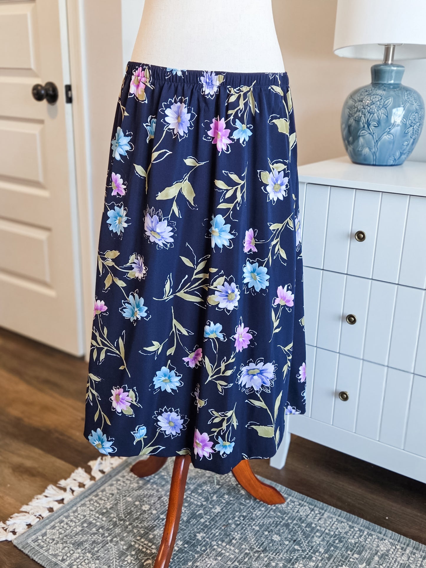 Navy Vintage Floral Skirt M