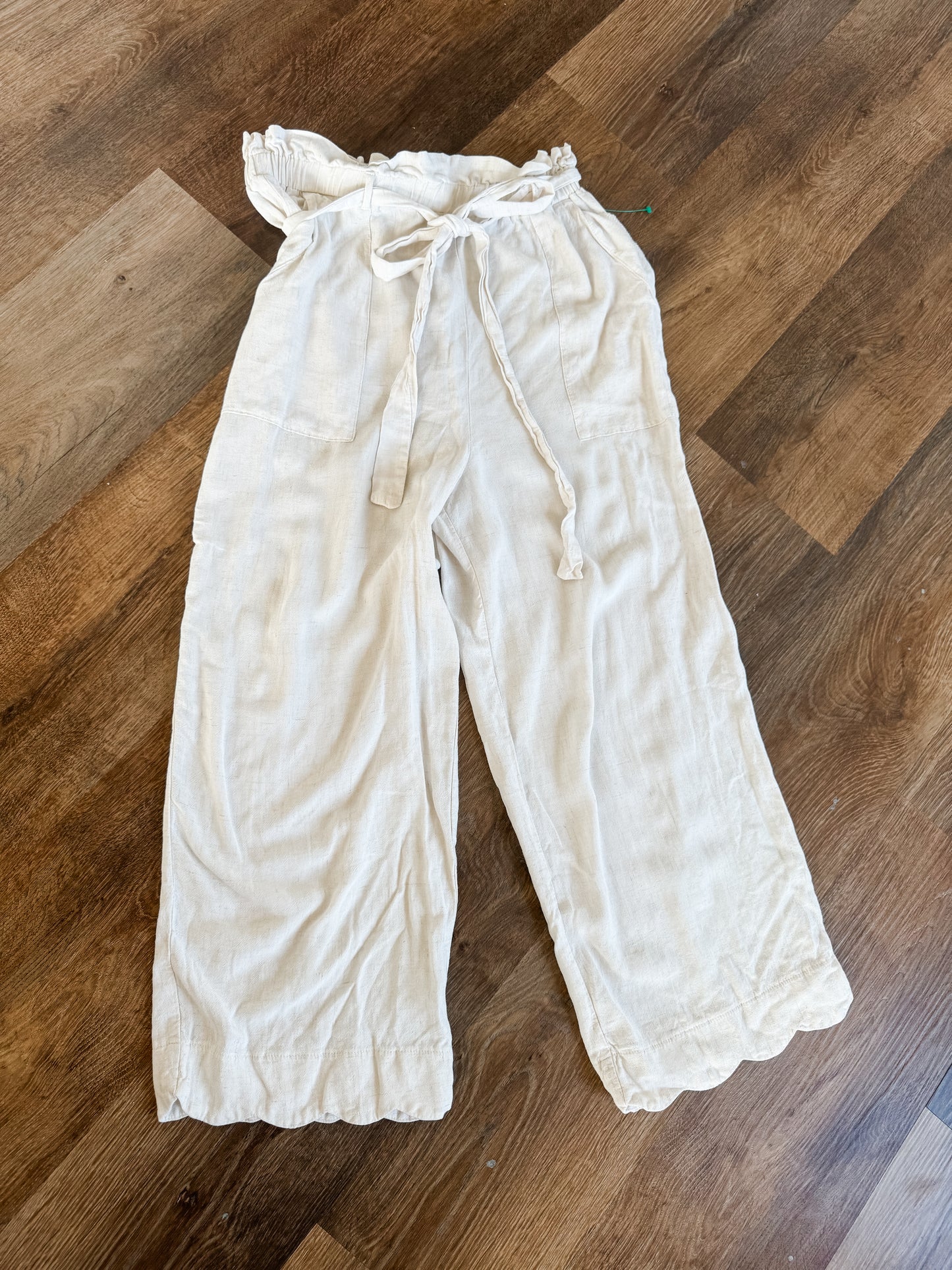 Off White Cropped Pants M