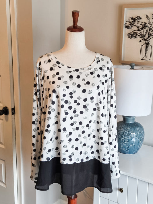 Black White Polka Dot Top 2X