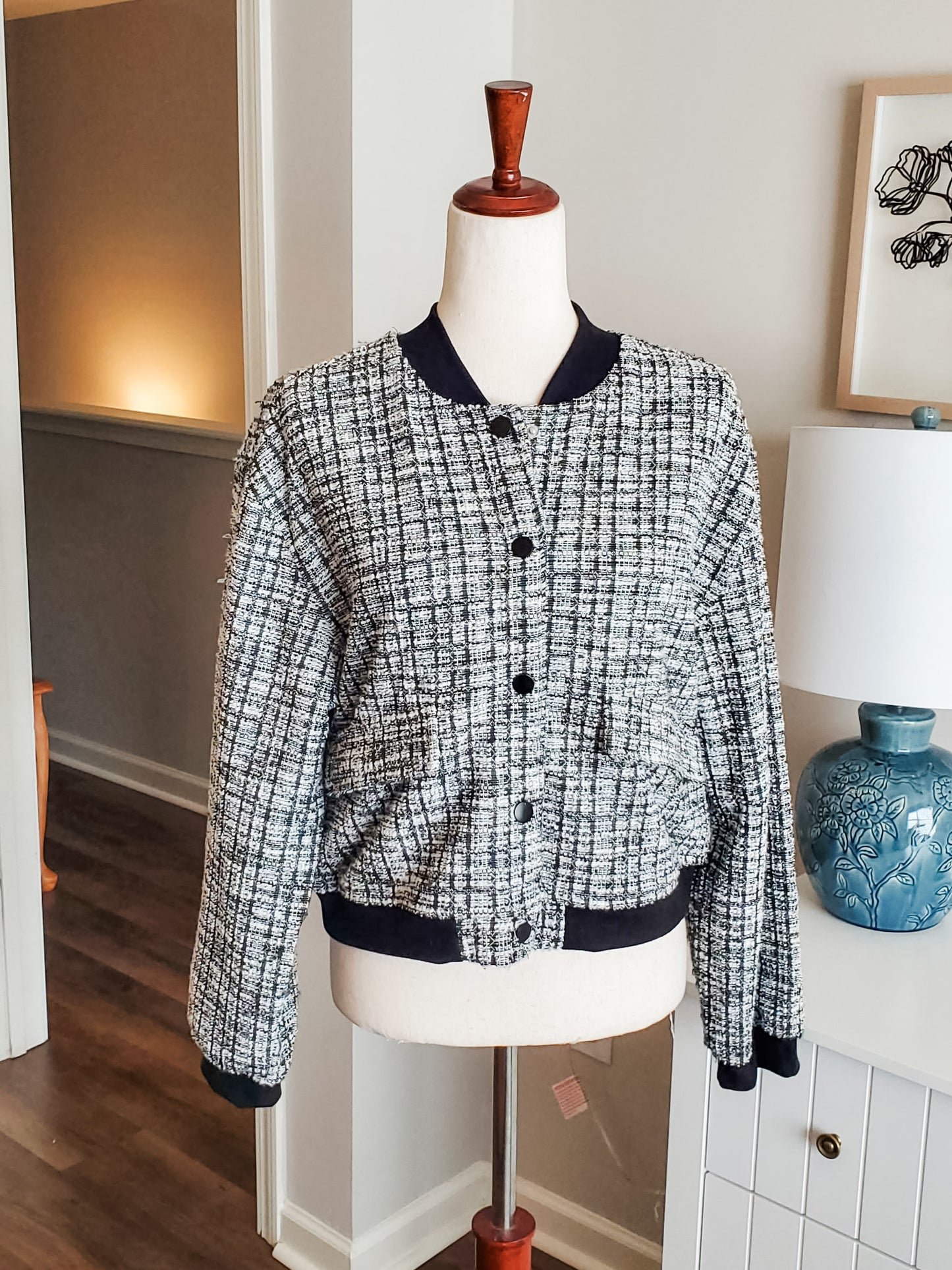 Black White Textured Jacket L/XL