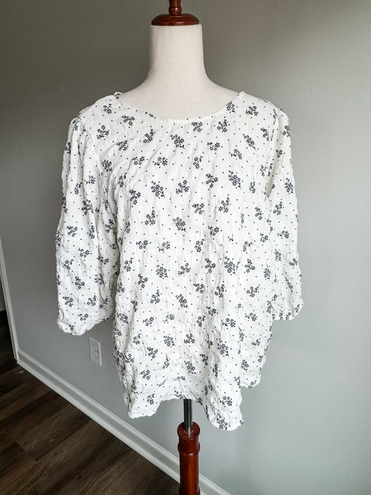 White Black Floral Top L