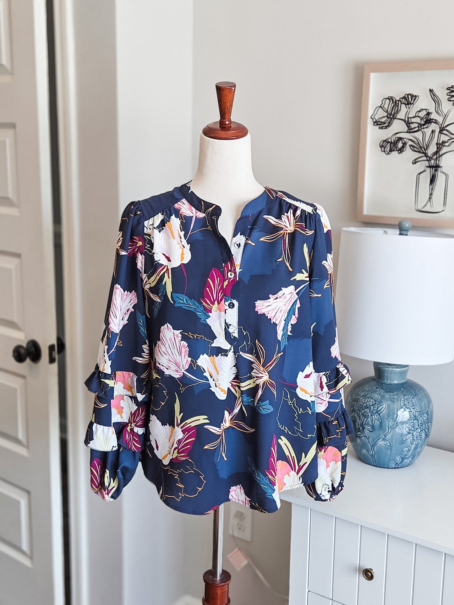 Navy Floral Top S