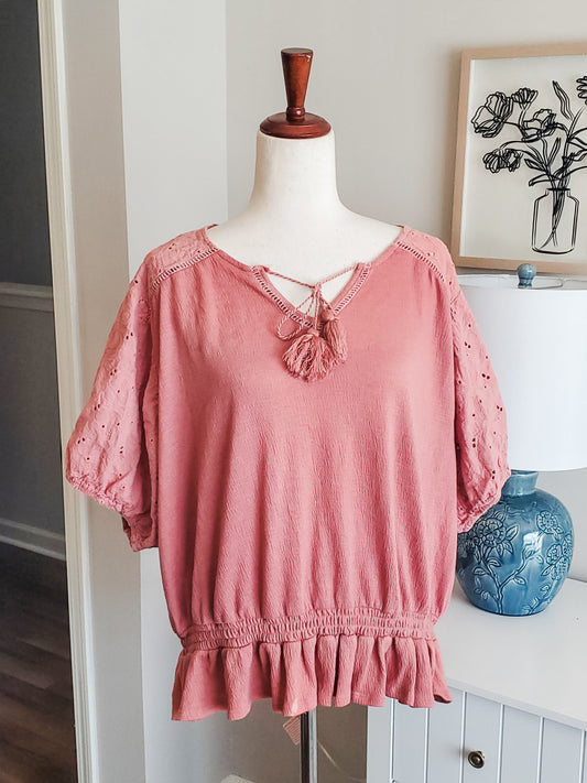 Pink Eyelet Sleeve Top 18/20W
