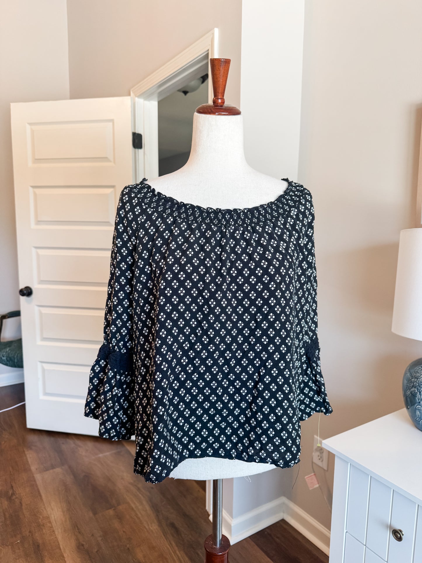 Black White Print Top XL