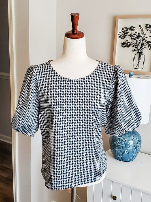 Gray Black Houndstooth Top M/L