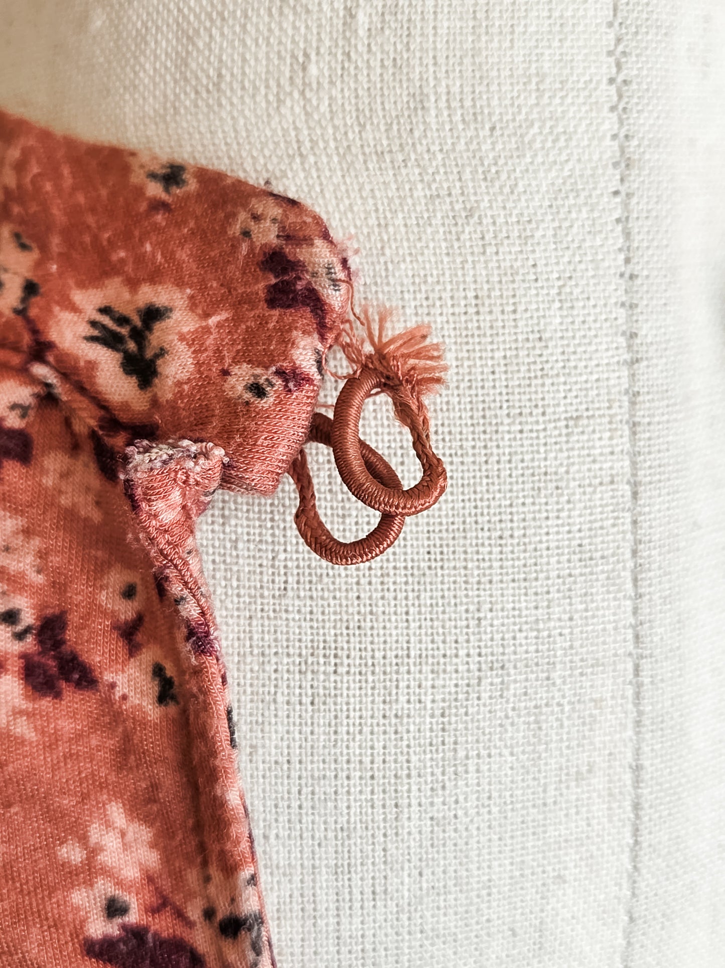 Pink Floral Keyhole Top XS