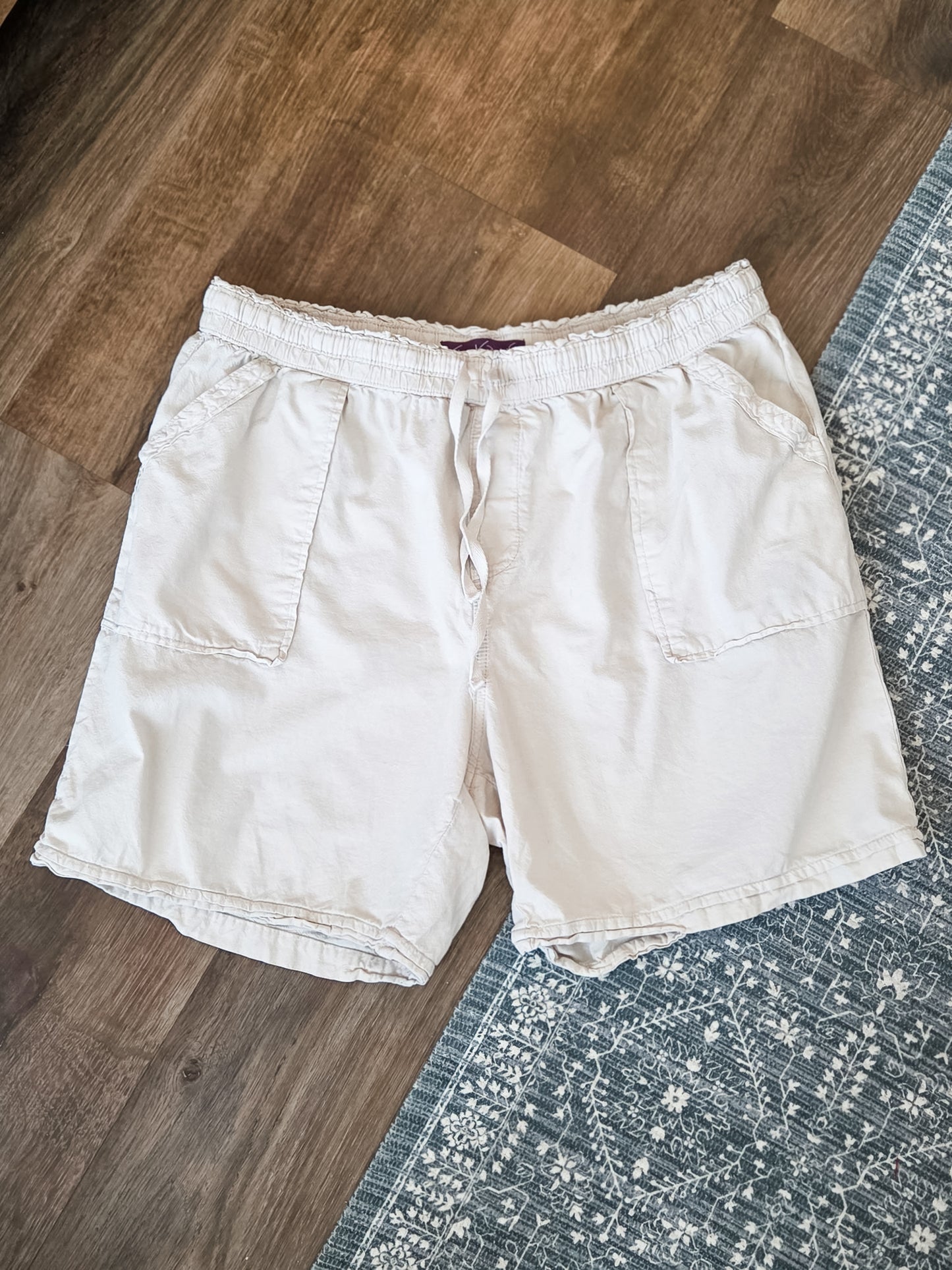 Khaki Shorts XL