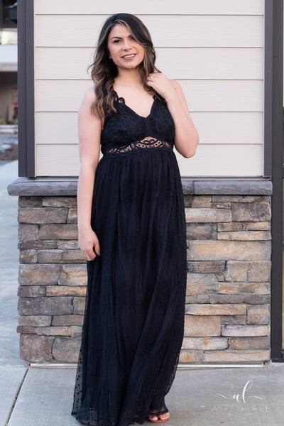 Black Lace Maxi Dress S