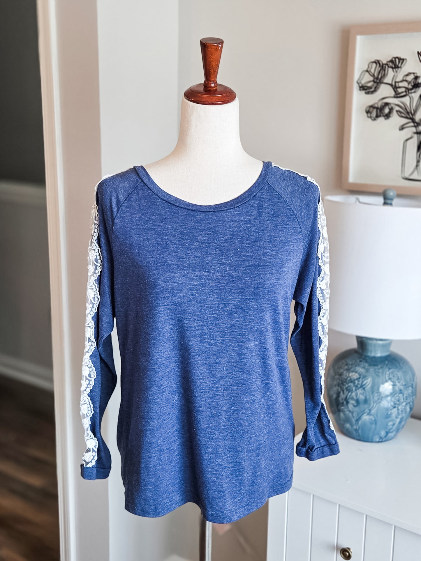 Navy Lace Sleeve Top M/L
