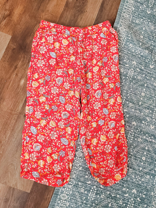 Red Floral Capri Pants MP
