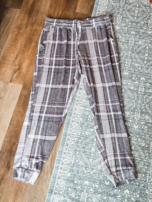 Gray Plaid Lounge Pants L