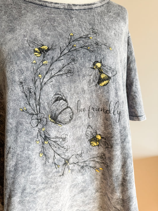 Gray “Bee Friendly” Tee 3X