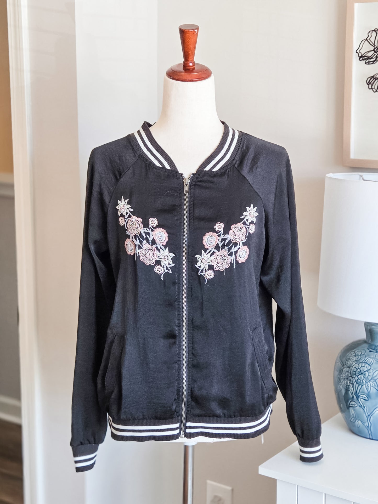 Black Lightweight Embroidered Jacket M