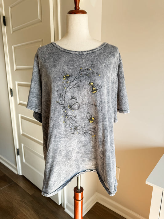 Gray “Bee Friendly” Tee 3X