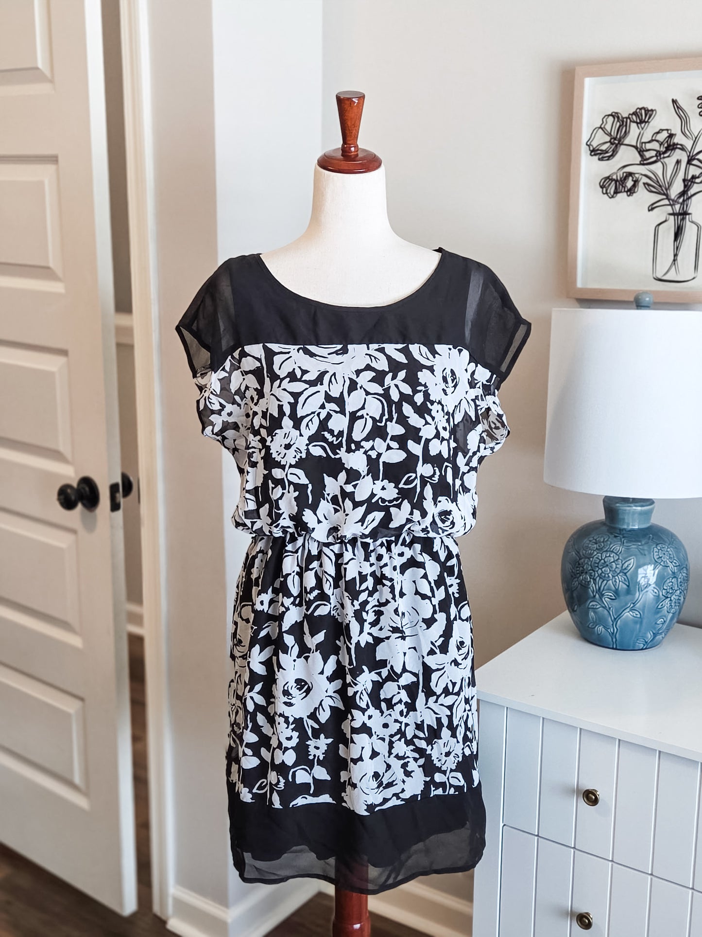 Black Gray Floral Dress S