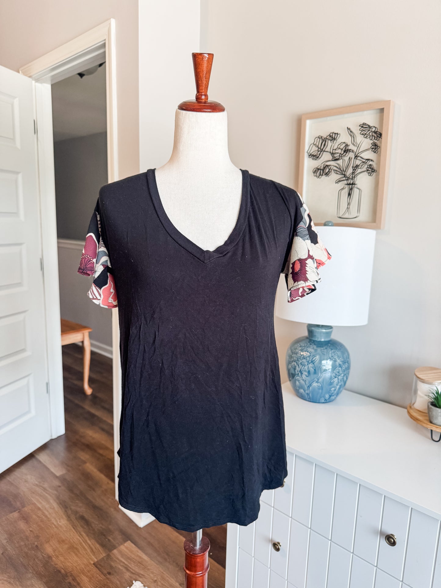 Black Floral Sleeve Top S